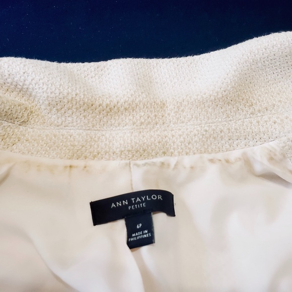 Ann Taylor Cream Blazer - Picture 14 of 15